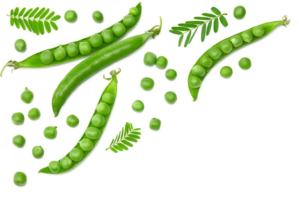 新鲜的绿豆豆荚与绿豆隔离在白色的背景 快捷方式 顶部视图 — 图库照片