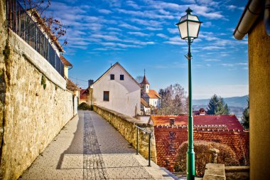 ciudad de Banska toplice pasarela