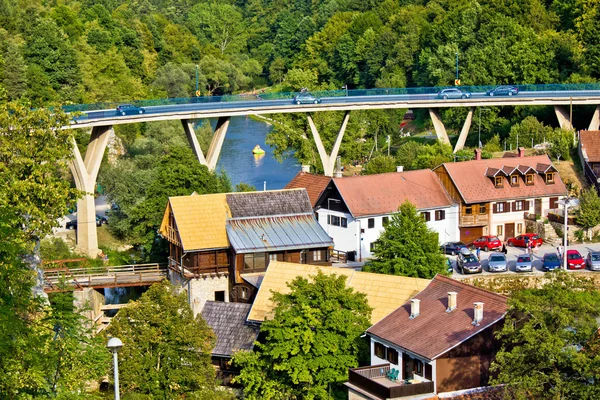 Rastoke - schöne grüne Natur Touristenziel — Stockfoto