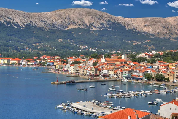 Ciudad de Baska waterfront, Krk island — Foto de Stock