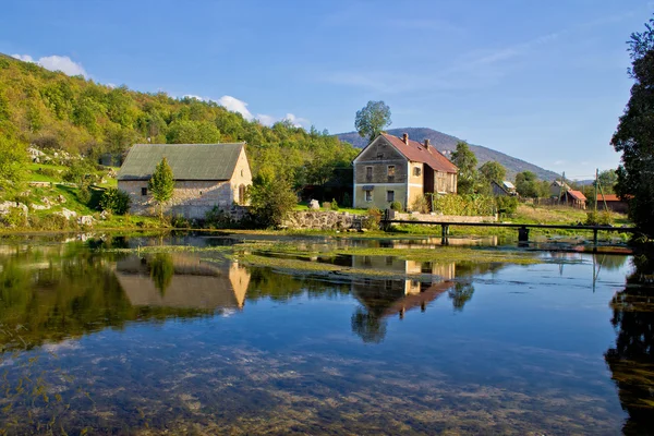 Gacka Nehri - yeşil doğa yaylar — Stok fotoğraf