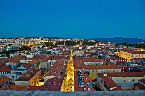 Zadar azoteas vista aérea noche — Foto de Stock