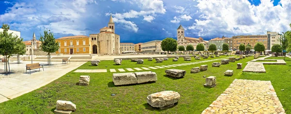 Zadar zelené náměstí panoramatický pohled — Stock fotografie