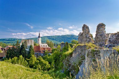 kasaba slunj kilise ve kale