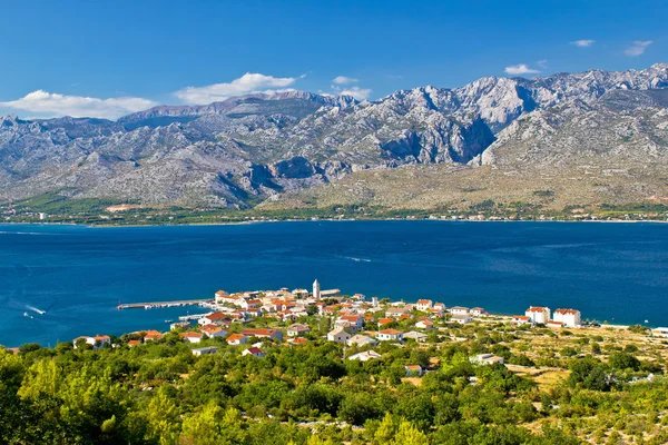 Green nature and blue sea — Stock Photo, Image