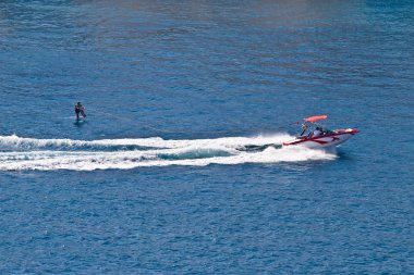 deniz otobüsü kayak sporu oturup