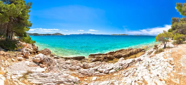 Idylliczny Turkusowy Krajobraz Skalistej Plaży Panoramiczny Widok Riwierę Zadar Pakostane — Zdjęcie stockowe