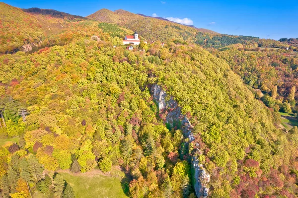 Kościół Górski Ivanscica Grzbiecie Miejscowości Lobor Region Zagorje Chorwacji — Zdjęcie stockowe