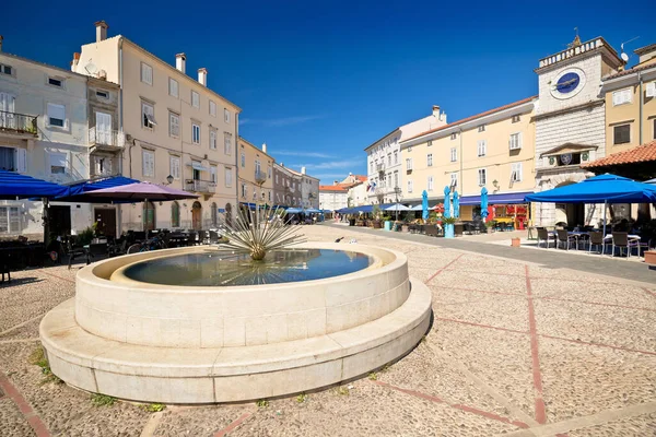 City Cres Main Square Fountain View Island Cres Adriatic Archipelago — стоковое фото