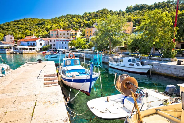 Villaggio Turistico Valun Sul Lungomare Dell Isola Cres Arcipelago Adriatico — Foto Stock