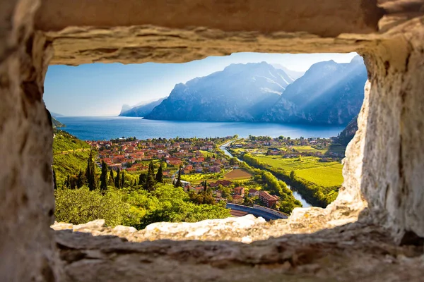 Πόλη Της Torbole Και Lago Garda Θέα Ηλιοβασίλεμα Μέσα Από — Φωτογραφία Αρχείου