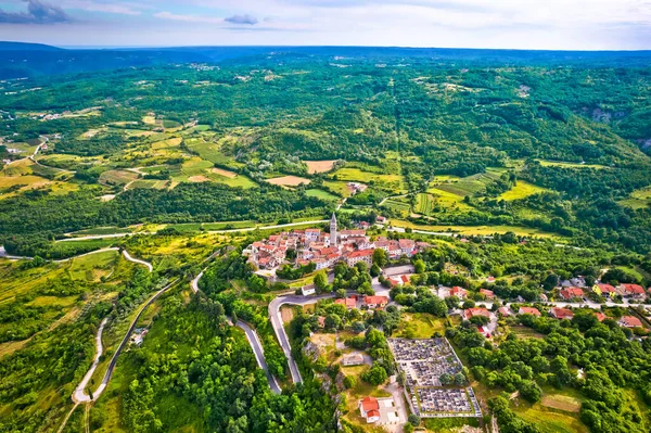 Green Istria Landscape Town Pican Picturesque Hill Aerial View Istria — Foto Stock