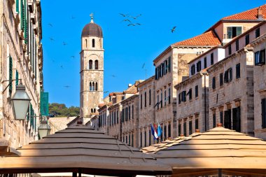 Hırvatistan 'ın Dubrovnik mimari manzaralı ünlü Stradun Caddesi, Dalmaçya bölgesi