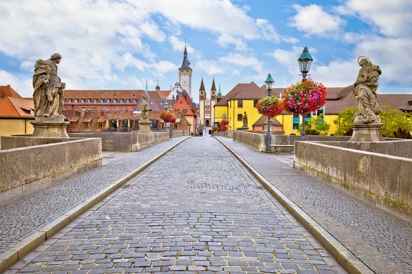 Stary Most Główny Nad Rzeką Główną Malownicze Wieże Starym Mieście — Zdjęcie stockowe