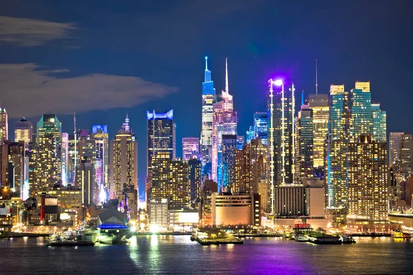 Epic Skyline New York City Uptown West Waterfront Night View Fotos De Bancos De Imagens