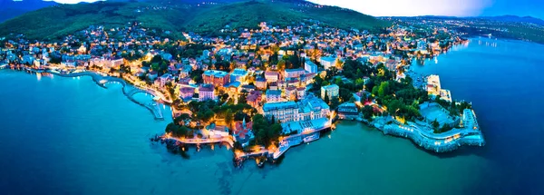 克罗地亚Kvarner湾Opatija市空中全景夜景 — 图库照片