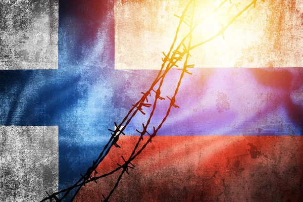 Banderas Grunge Federación Rusa Finlandia Dividido Por Alambre Púas Sol —  Fotos de Stock