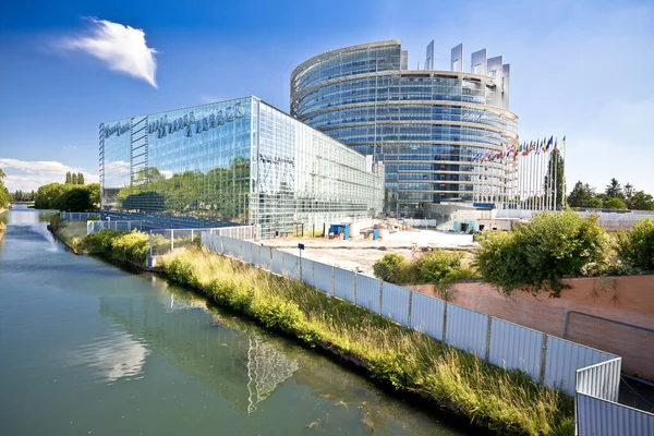 Κτίριο Ευρωπαϊκού Κοινοβουλίου Στο Στρασβούργο Περιοχή Αλσατίας Της Γαλλίας — Φωτογραφία Αρχείου