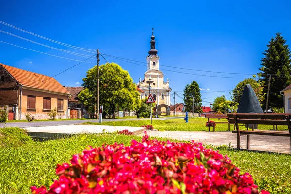 Malownicza Wieś Kościoła Peteranec Widok Ulicę Podravina Obwód Chorwacki — Zdjęcie stockowe