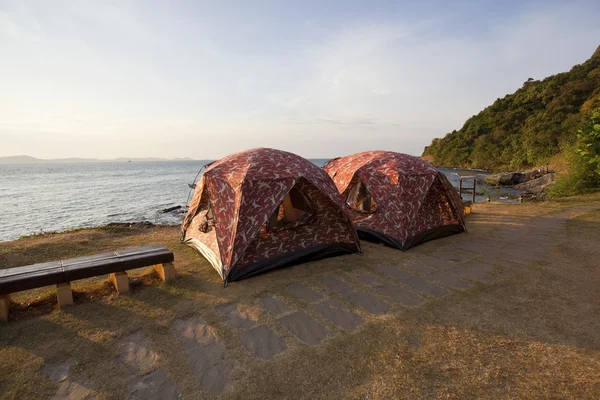 Couples of camping tent in font of sea beach with morning light — Stock Photo, Image