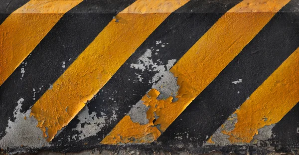 Gelbe und schwarze Linie der Straßenverkehrslinie — Stockfoto