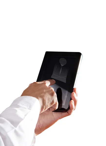 Hand hält Computer-Tablet mit schwarzem Hintergrund — Stockfoto