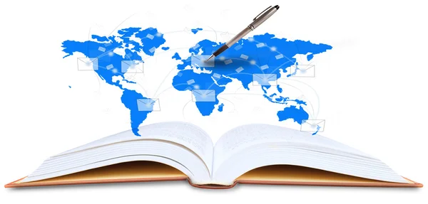 Öppna boken och Världskarta med pennan skriver — Stockfoto
