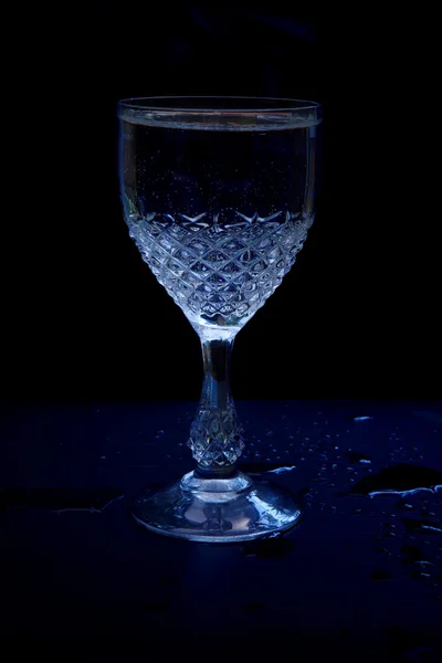 Agua potable en el vaso —  Fotos de Stock