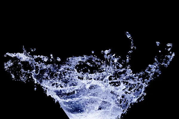 Färskt vatten stänk på svart bakgrund användning för multipurpose w — Stockfoto