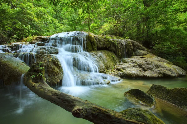 Lime stone water fall in arawan water fall national park kanchan — Stock Photo, Image