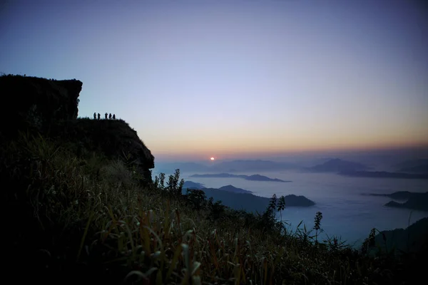 Krásný Východ Slunce Phu Chi Nejpopulárnější Cestovní Destinace Chiang Rai — Stock fotografie