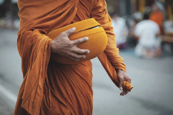 Thai Buddha Monk Holding Buddhist Bowl Receiving Morning Food Offering —  Fotos de Stock