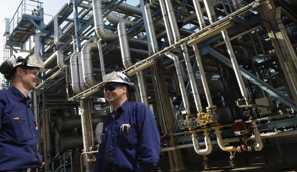Olja, gas, bränsle och arbetstagare — Stockfoto