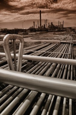 petrol endüstrisinin önde gelen boru hatları