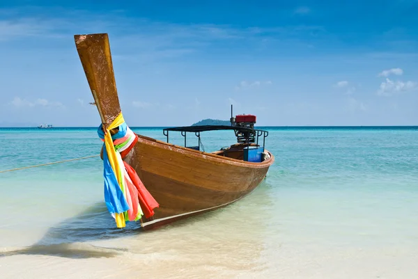Długo tailed boat w Tajlandii — Zdjęcie stockowe