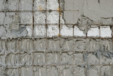 betonarme duvar arasında styrofoam