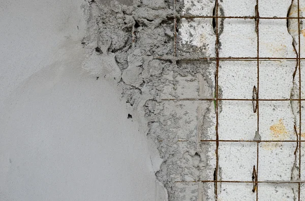 Murs en béton armé dans la mousse de polystyrène — Photo