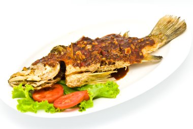 chili soslu kızarmış snapper