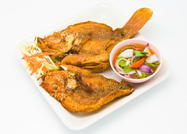 chili soslu kızarmış snapper