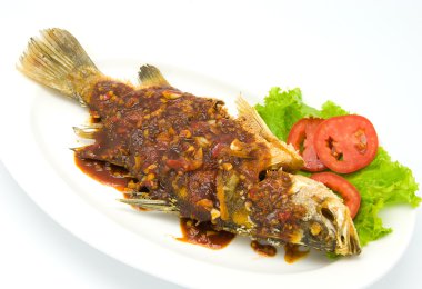 chili soslu kızarmış snapper