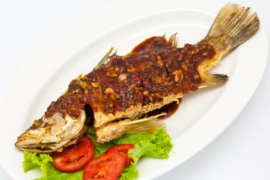 chili soslu kızarmış snapper