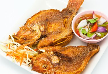 chili soslu kızarmış snapper