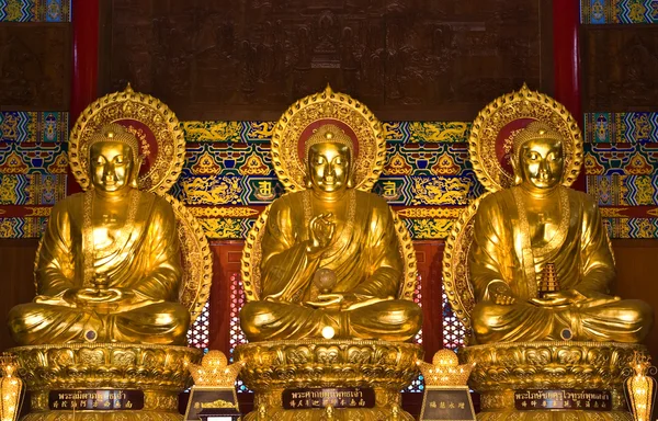 Estátua de buddha em Wat-Leng-Noei-Yi2 — Fotografia de Stock