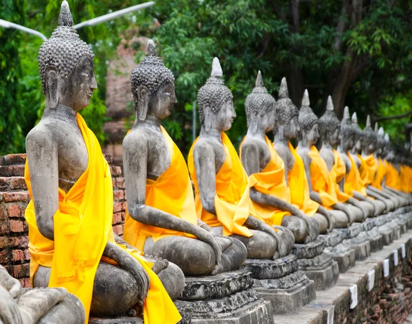 Alte Buddha-Statue im Tempel — Stockfoto