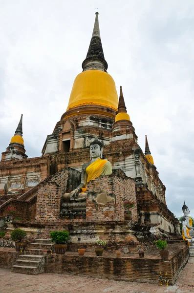 Alter tempel in ayutthaya, thailand. — Stockfoto