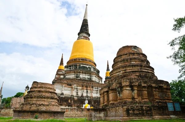 Alter tempel in ayutthaya, thailand. — Stockfoto