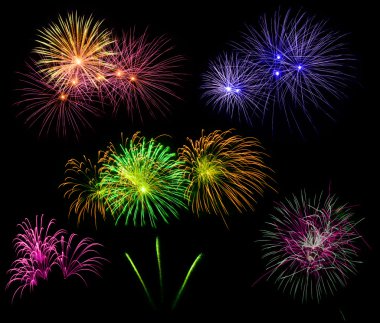 Geceleyin havai fişekler