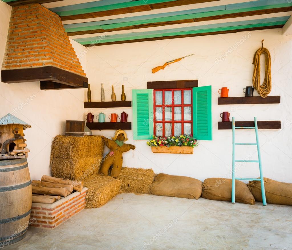 diseño interior de una antigua casa de campo — Fotos de Stock