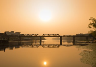 demiryolu doğal görünümünü kwai Nehri Köprüsü