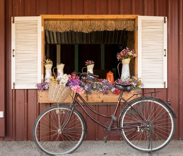 Stary klasyczny rower — Zdjęcie stockowe